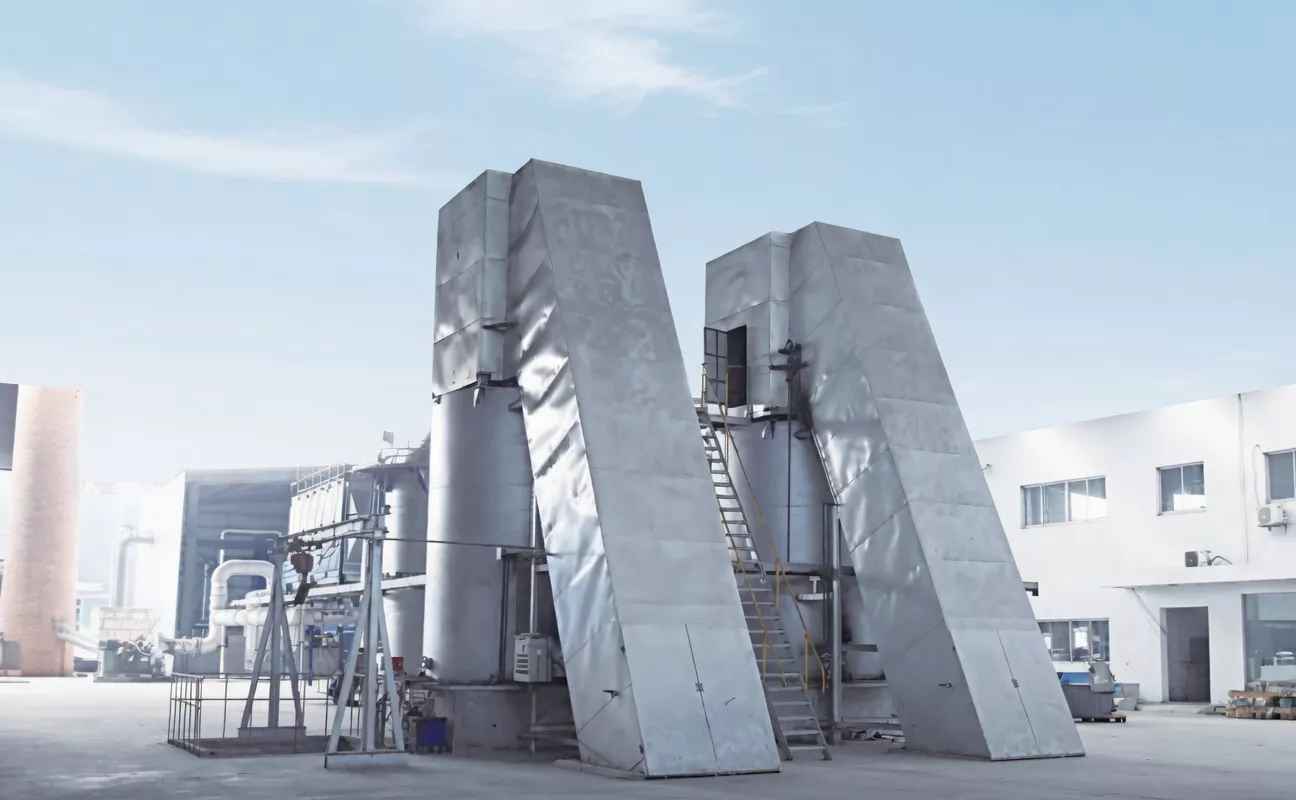 Ever-power heavy-duty pyrolysis solid waste incinerator installation showing dual chamber design