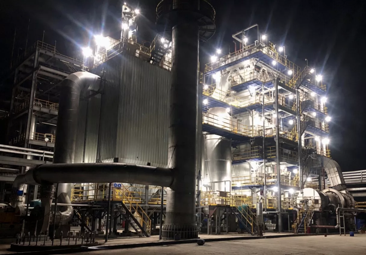 Ever-power large scale three-waste incinerator operating at night in a centralised hazardous waste treatment facility